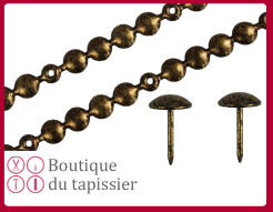 Bande de Clous Décoratifs Dorés - Élégance Tapissie